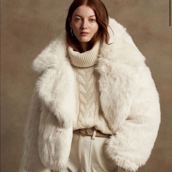 Banana Republic Jackets & Blazers - Banana Republic Aspen Apres Puffer Faux Fur Reversible White M